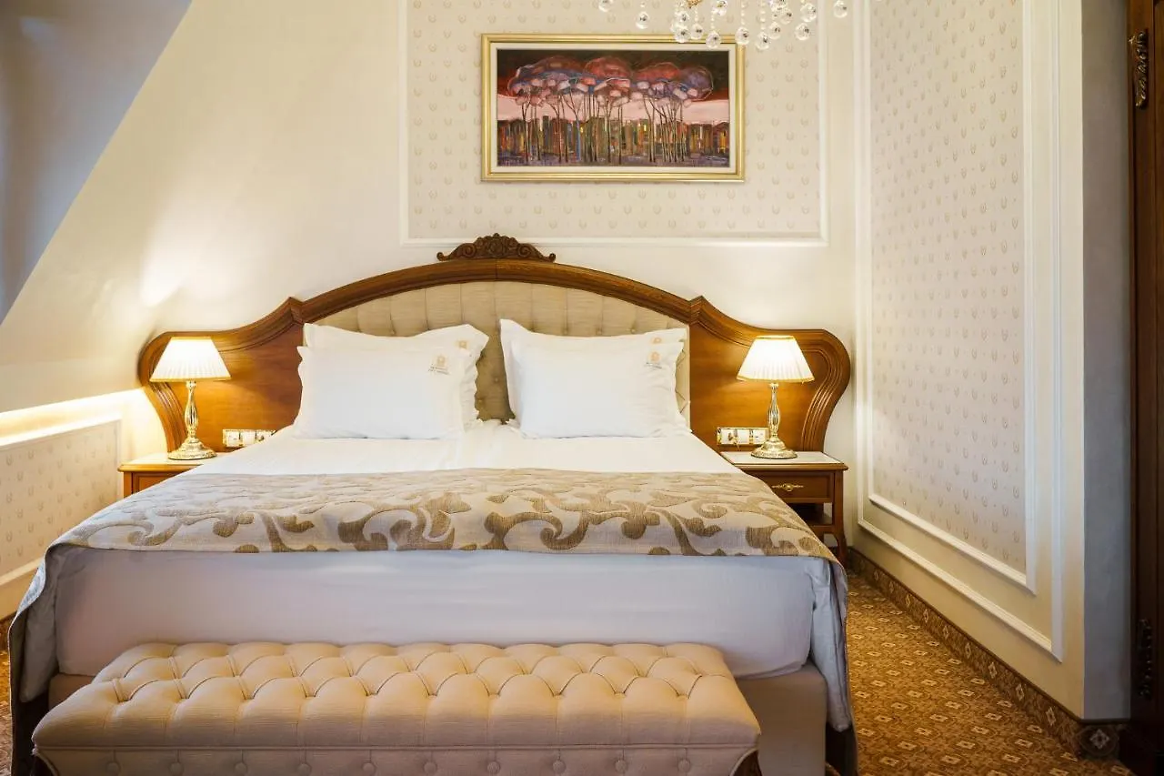 Residence City Garden - Certificate Of Excellence Top 10 Best Five-Stars City Hotels For 2024 Awarded By Htif Plovdiv