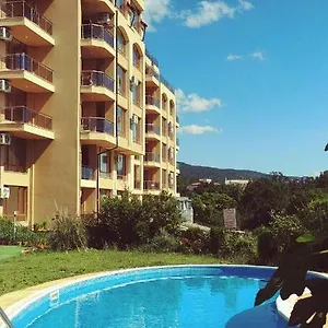 https://sea-village-apartments.goldensandshotels.net