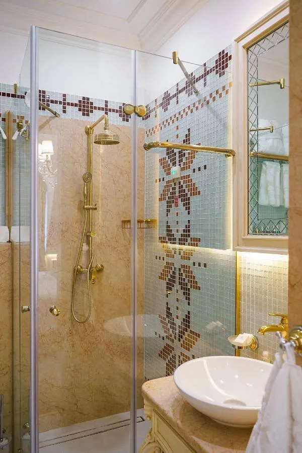 Residence City Garden: Excellence-Awarded Five-Star Urban Retreat Plovdiv Hotel