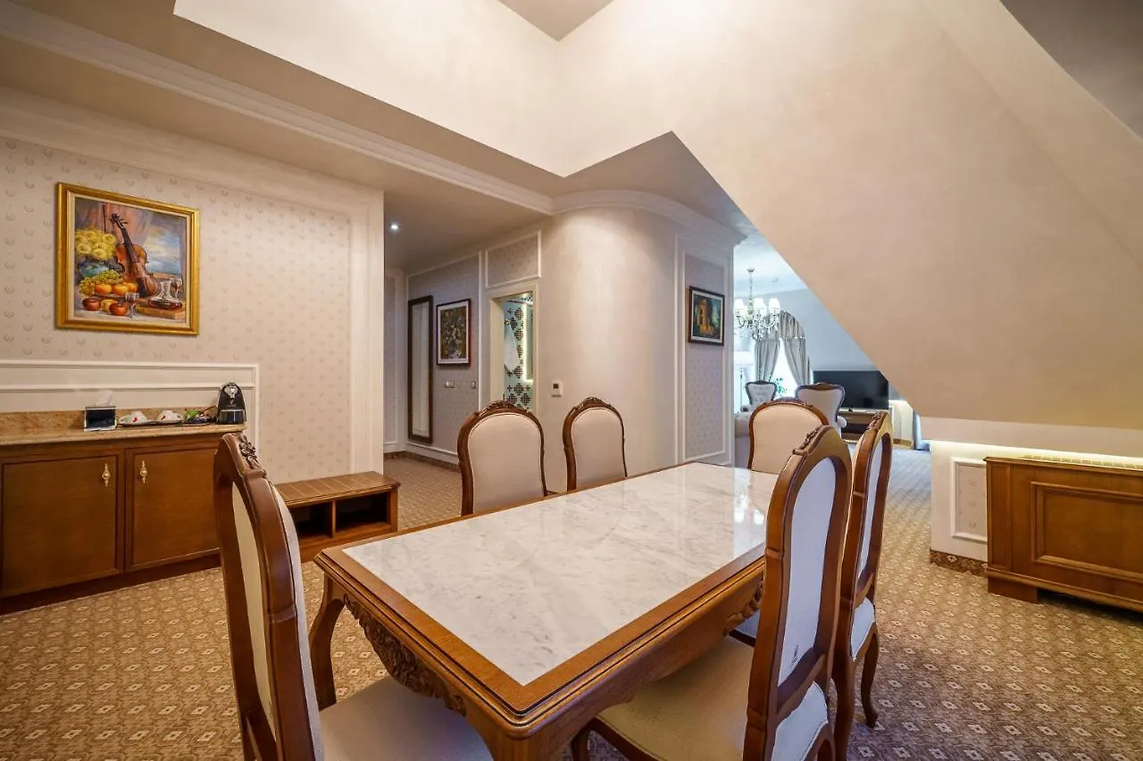 ***** Hotel Residence City Garden: Excellence-Awarded Five-Star Urban Retreat Plovdiv Bulgaria