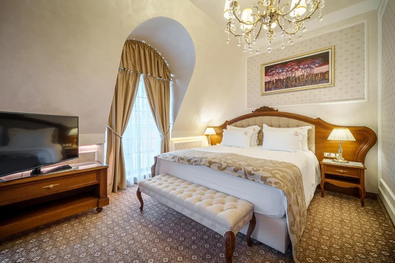 Residence City Garden: Excellence-Awarded Five-Star Urban Retreat Plovdiv 5*,