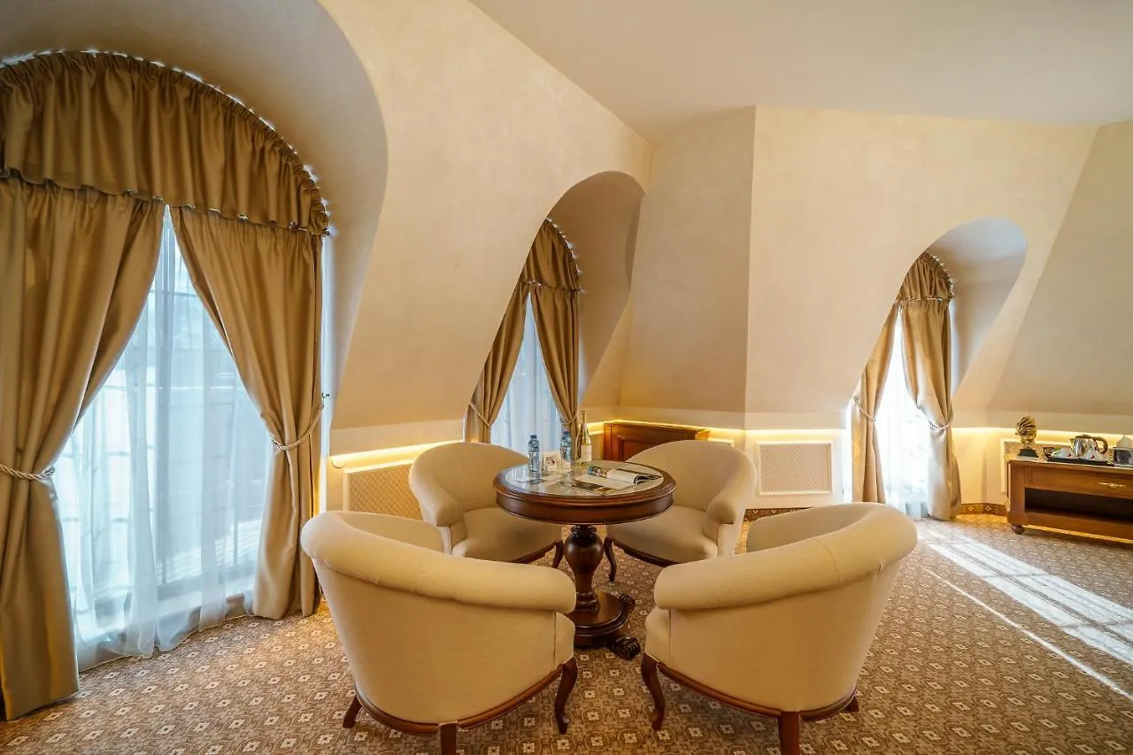 Residence City Garden: Excellence-Awarded Five-Star Urban Retreat Plovdiv