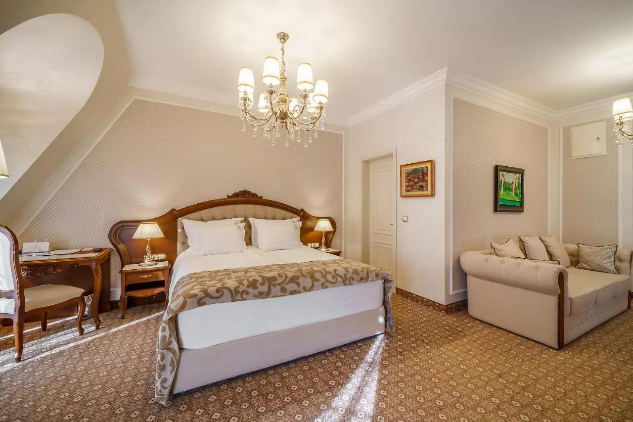 Residence City Garden: Excellence-Awarded Five-Star Urban Retreat Plovdiv