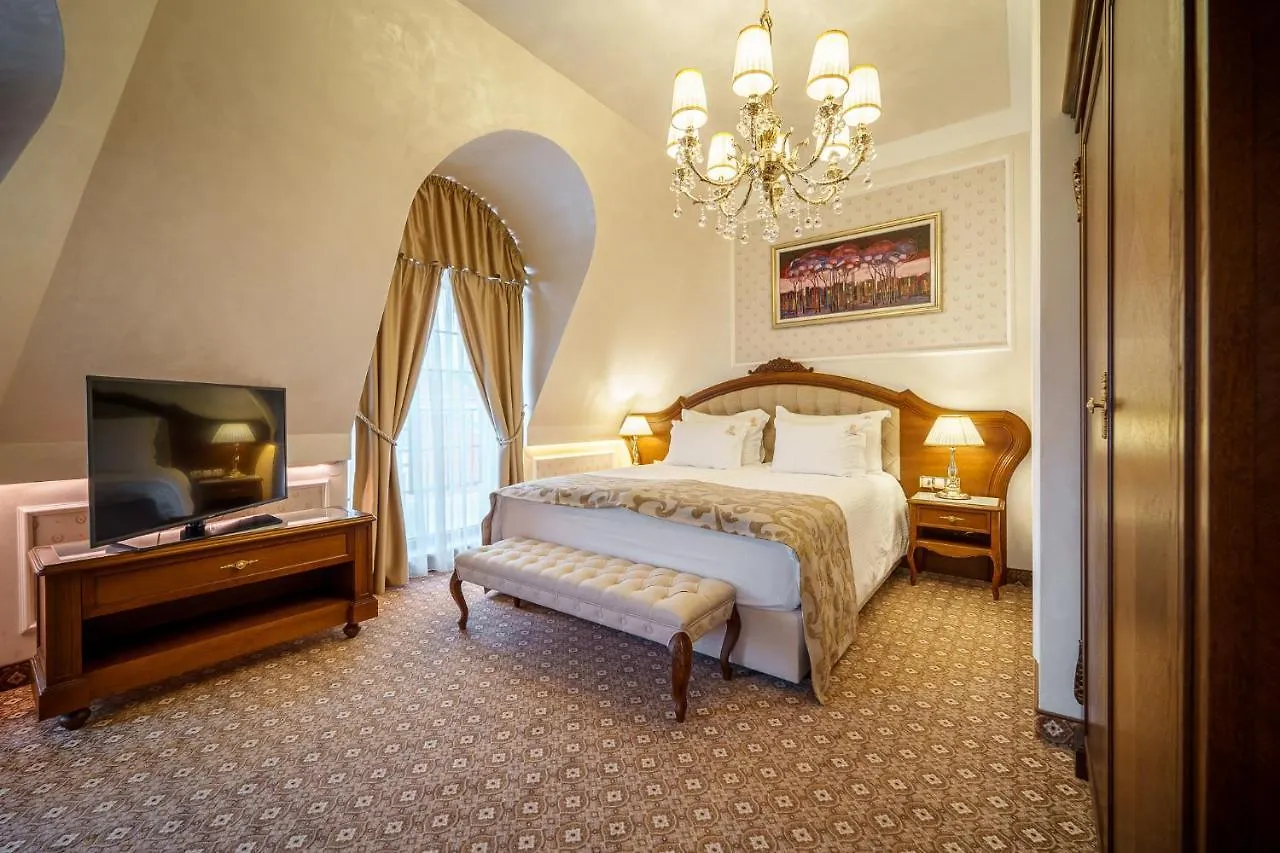 Residence City Garden: Excellence-Awarded Five-Star Urban Retreat Plovdiv