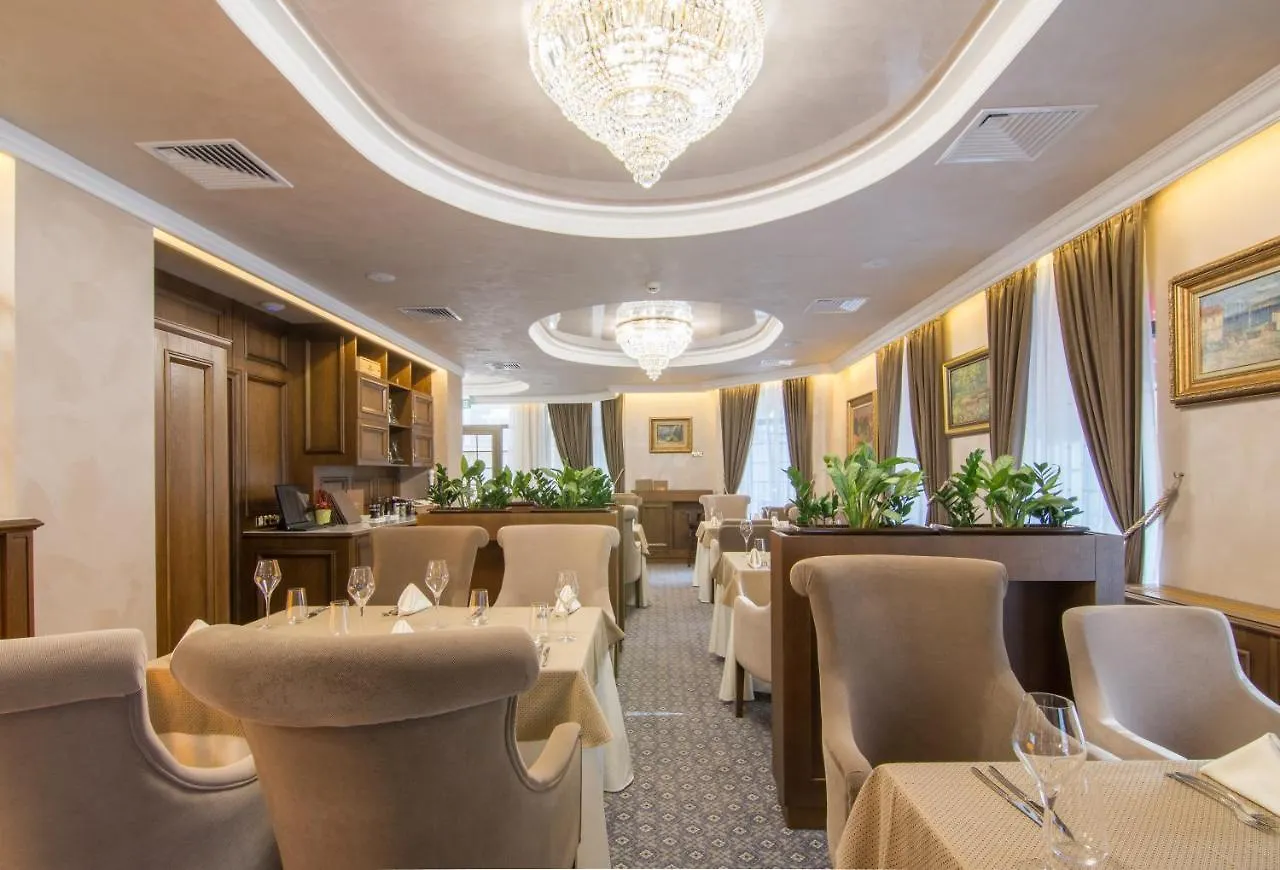 Residence City Garden: Excellence-Awarded Five-Star Urban Retreat Plovdiv Hotel