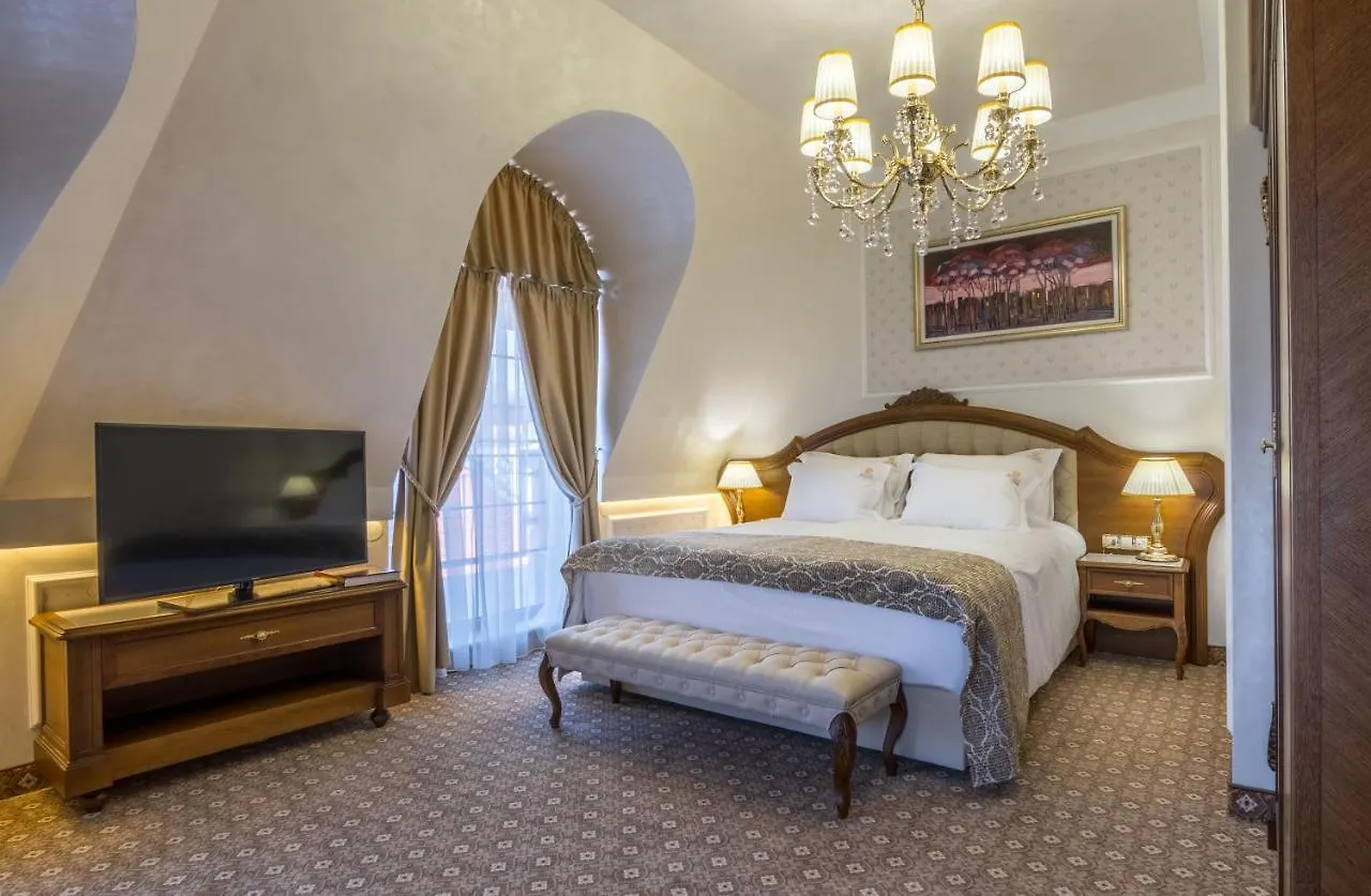 Residence City Garden: Excellence-Awarded Five-Star Urban Retreat Plovdiv